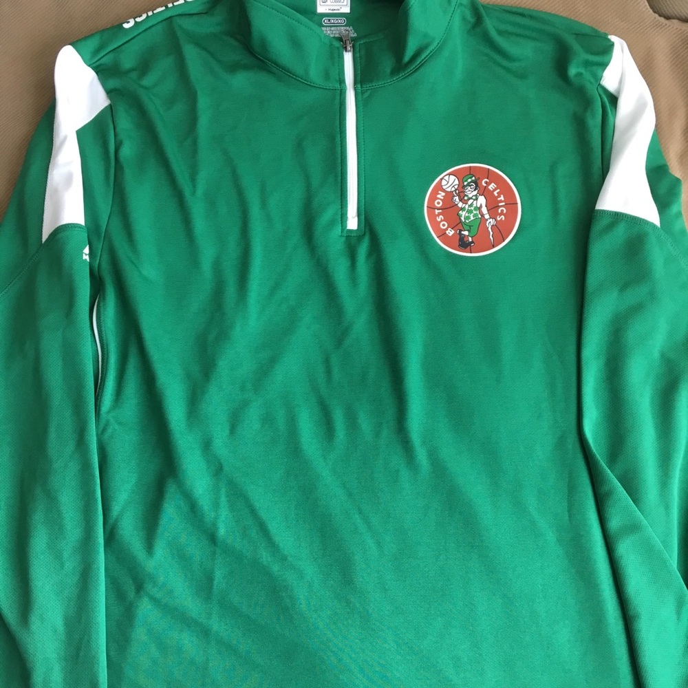 Boston Celtics Pullover